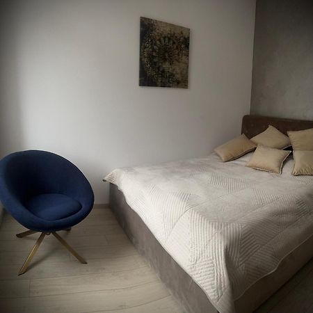 Apartament Nowar ノバ・ルダ エクステリア 写真