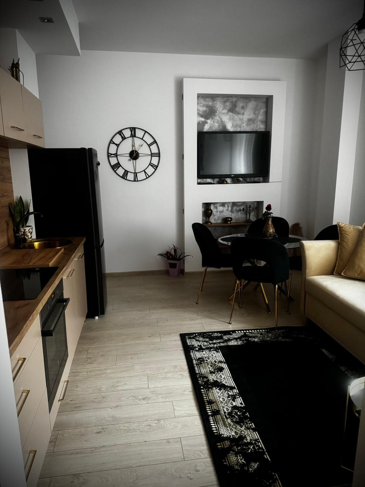 Apartament Nowar ノバ・ルダ エクステリア 写真